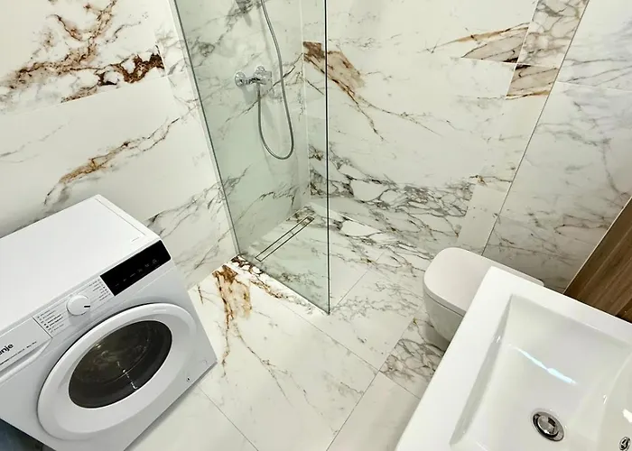 Апартаменти No 109 Lebada *